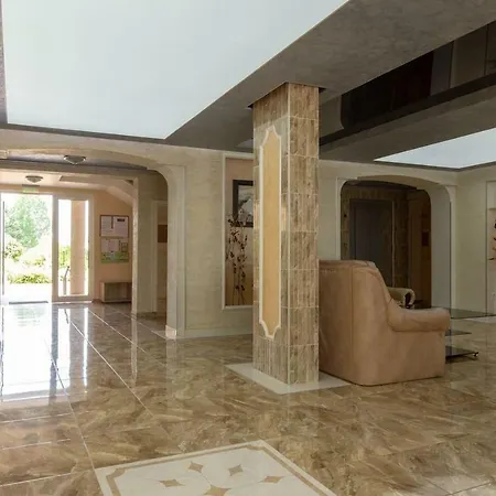 Furnished 1bdr With Pool View Uq Слънчев бряг
